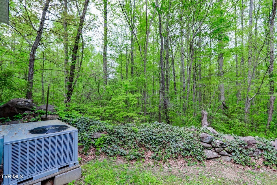 Photo #28: 5355 East Parkway Lot 56