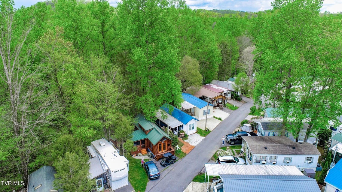 Photo #31: 5355 East Parkway Lot 56