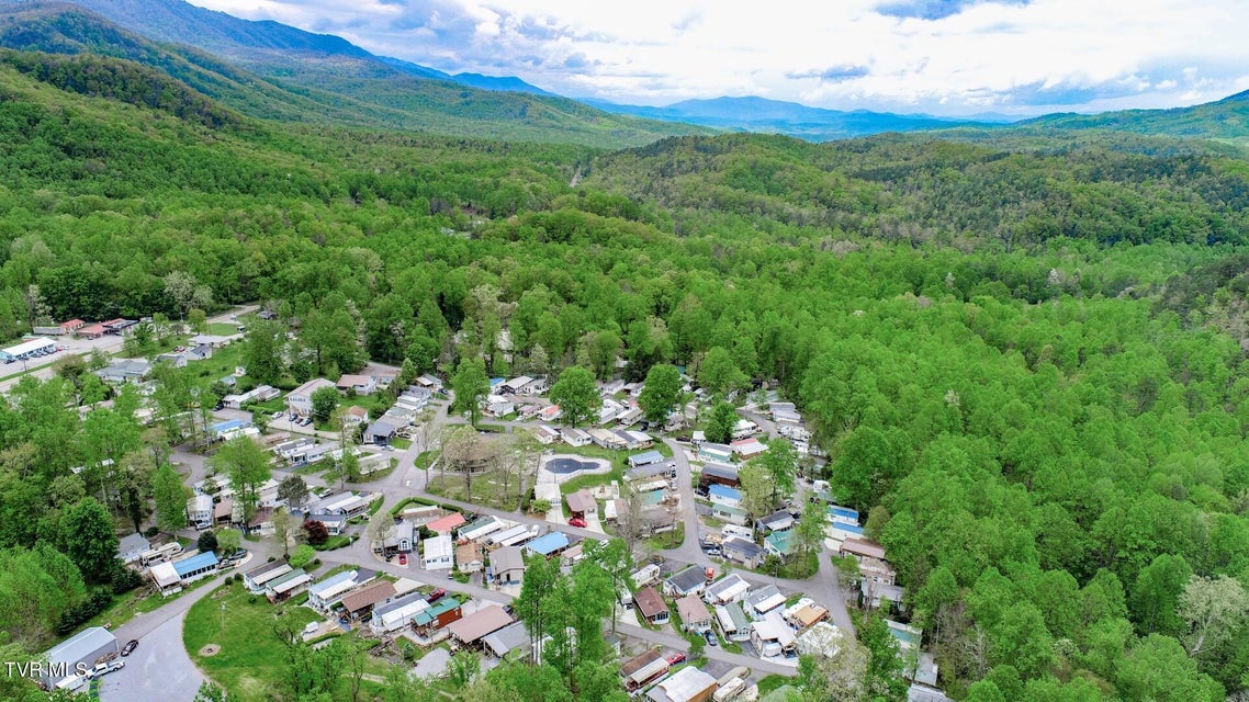 Photo #33: 5355 East Parkway Lot 56