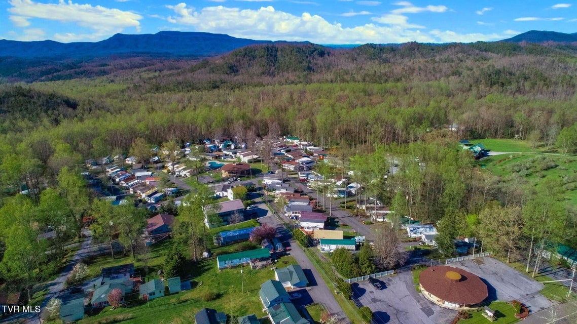 Photo #41: 5355 East Parkway Lot 56