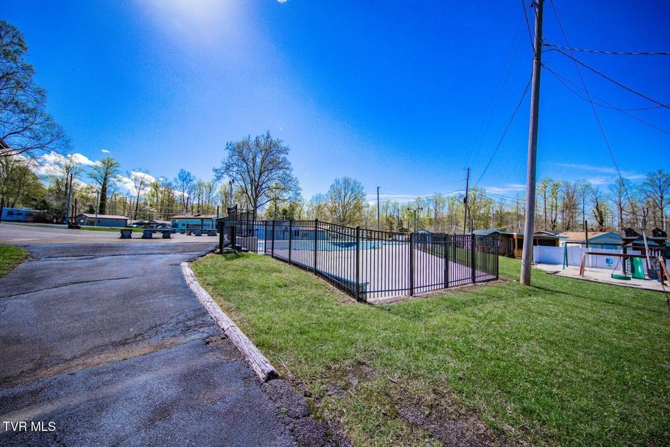 Photo #53: 5355 East Parkway Lot 56