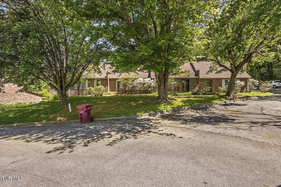 Photo #3: 1837 Presswood Road