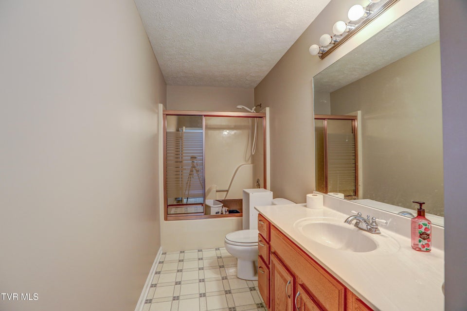 Photo #22: 1544 Jessee Street
