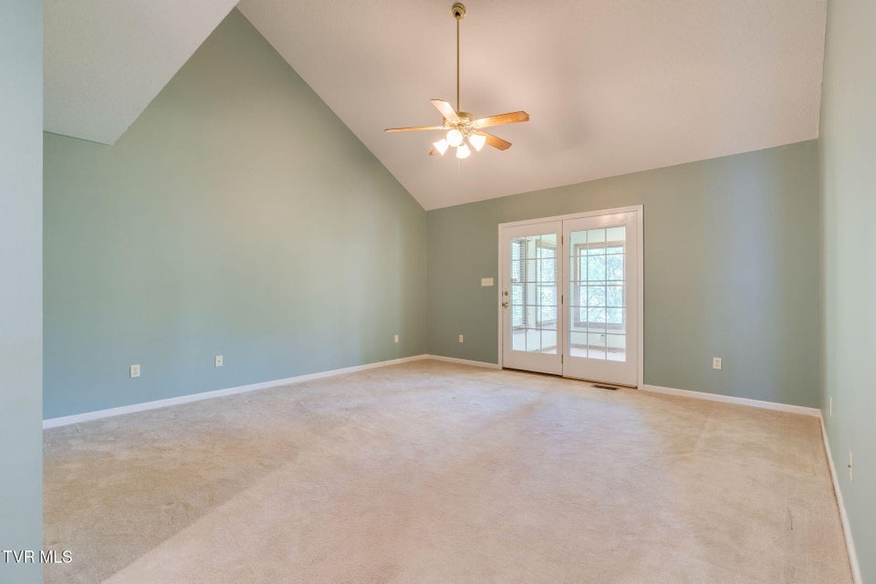 Photo #12: 610 Willowcrest Place