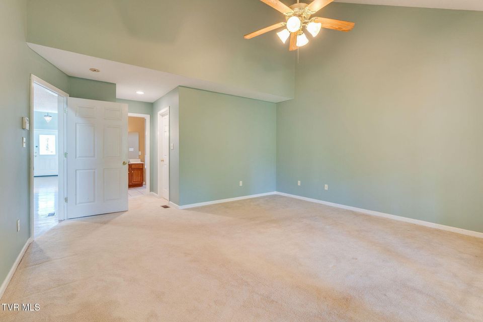 Photo #13: 610 Willowcrest Place