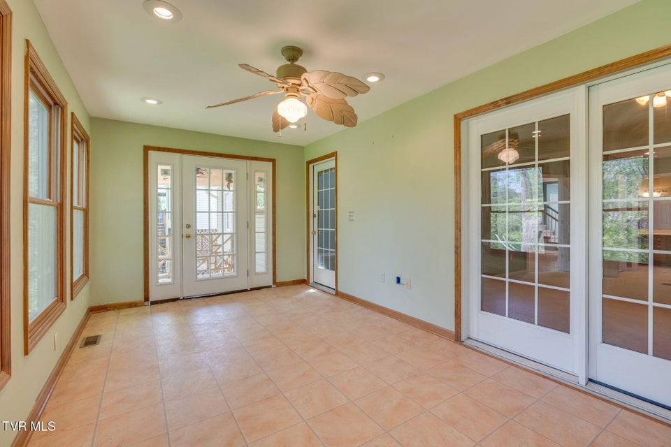 Photo #16: 610 Willowcrest Place