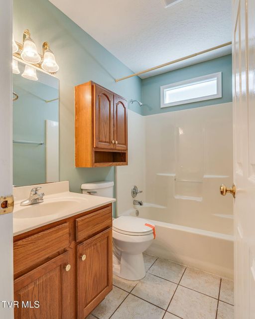 Photo #20: 610 Willowcrest Place