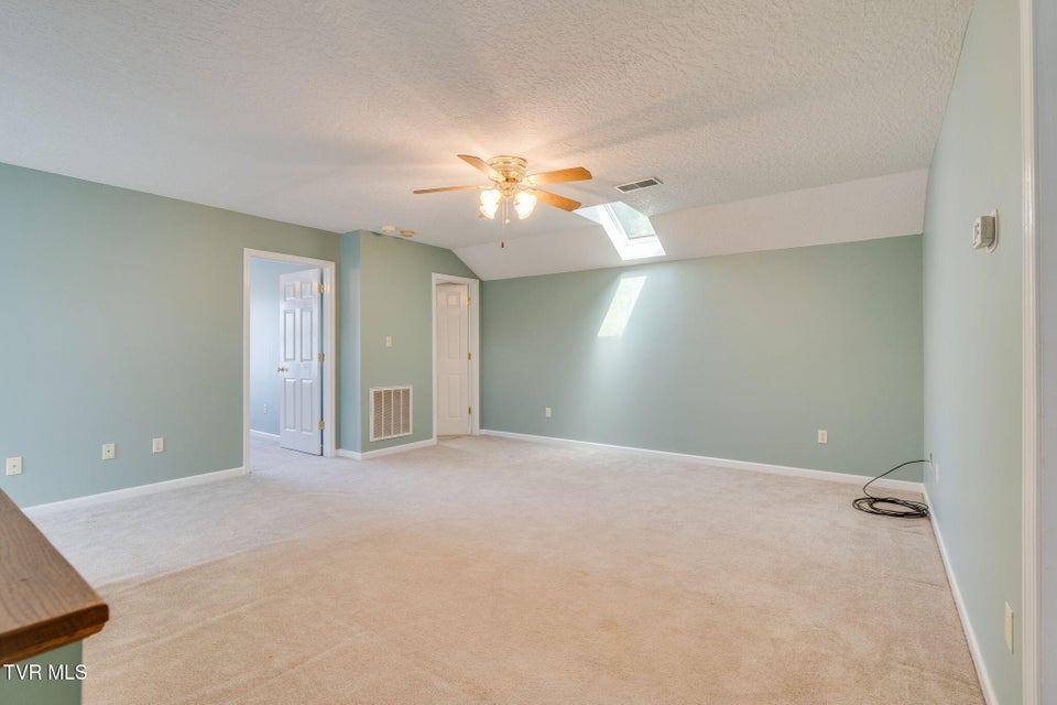 Photo #23: 610 Willowcrest Place