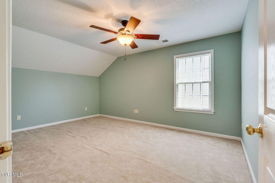 Photo #29: 610 Willowcrest Place
