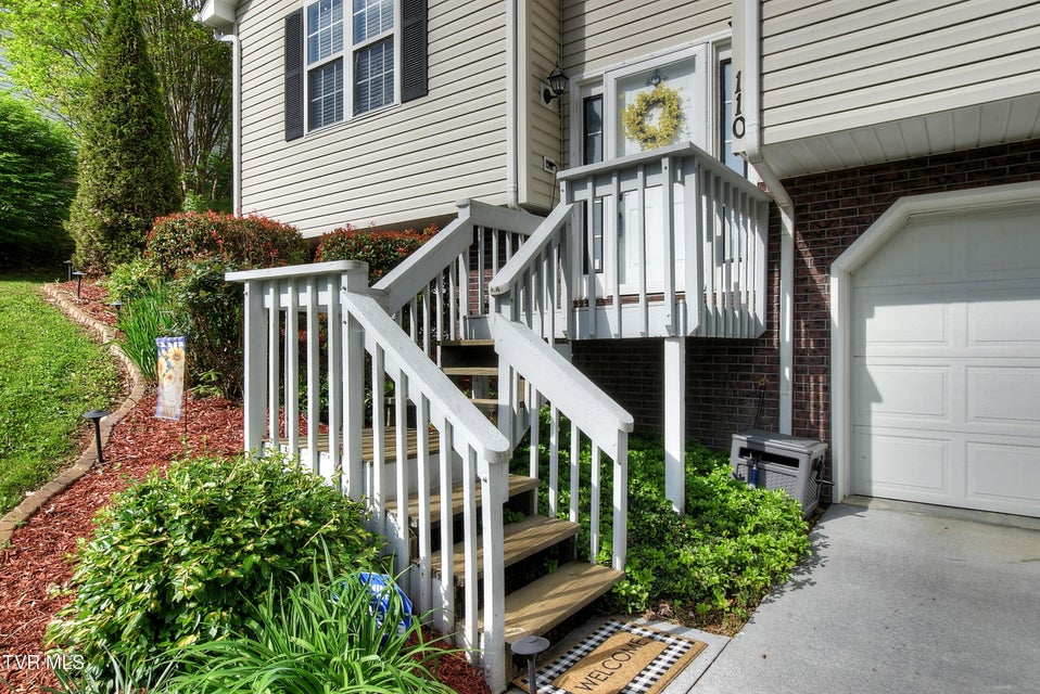 Photo #5: 110 Vanderbilt Drive