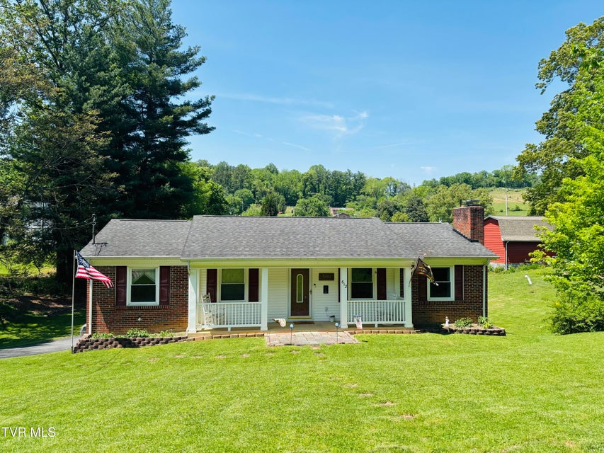 Photo #55: 612 Colonial Heights Road