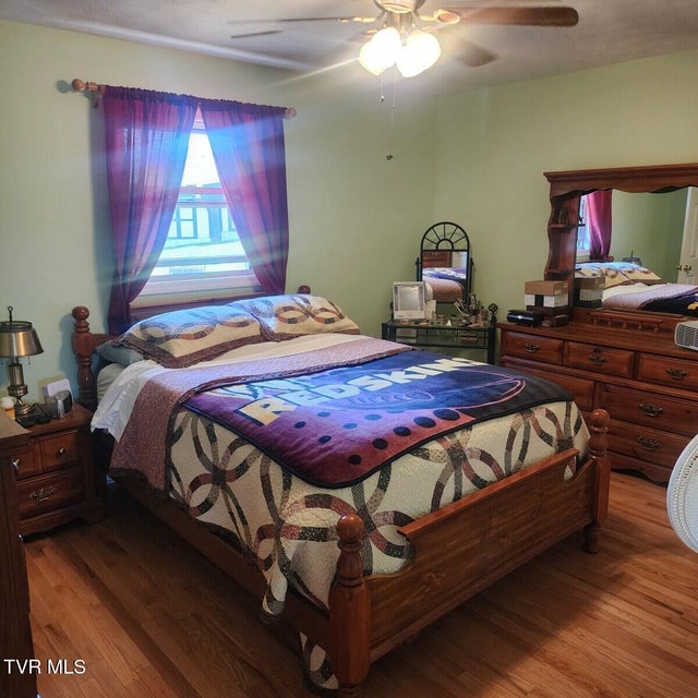 Photo #13: 475 Brookdale Drive