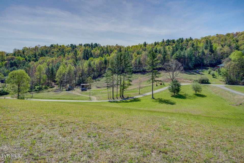 Photo #13: 303 Valley View Acres