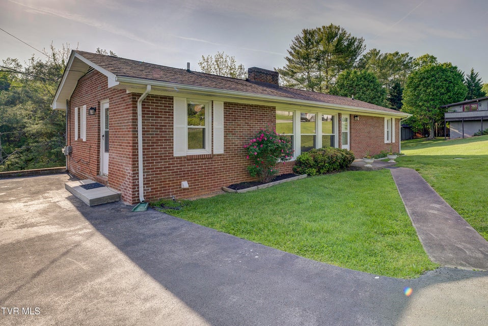 Photo #2: 157 Hawk Street