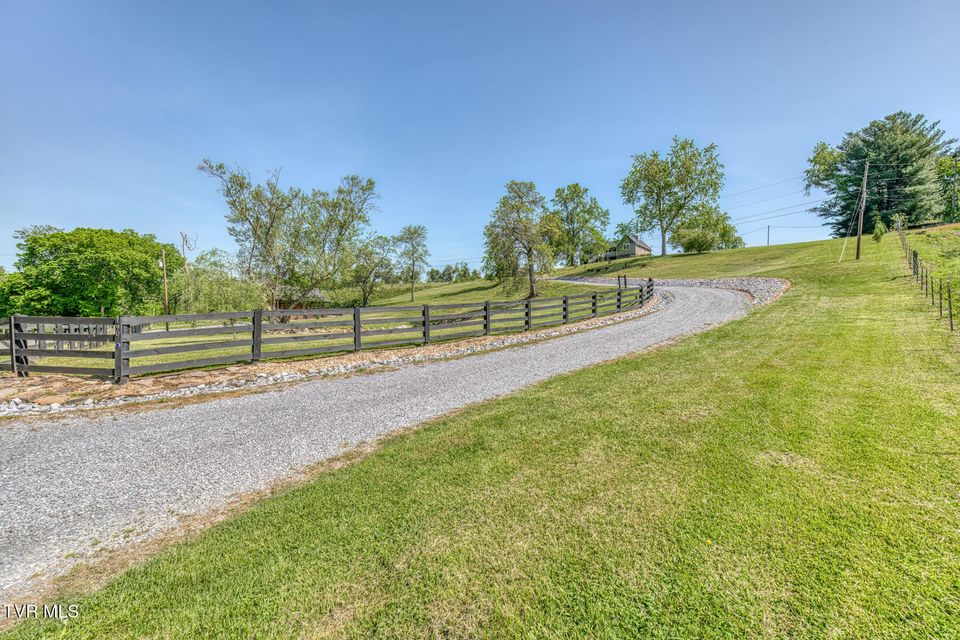 Photo #80: 190 Lyons Road