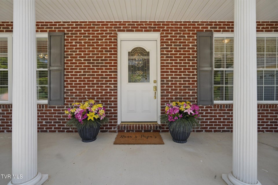 Photo #3: 304 Michaels Ridge Boulevard