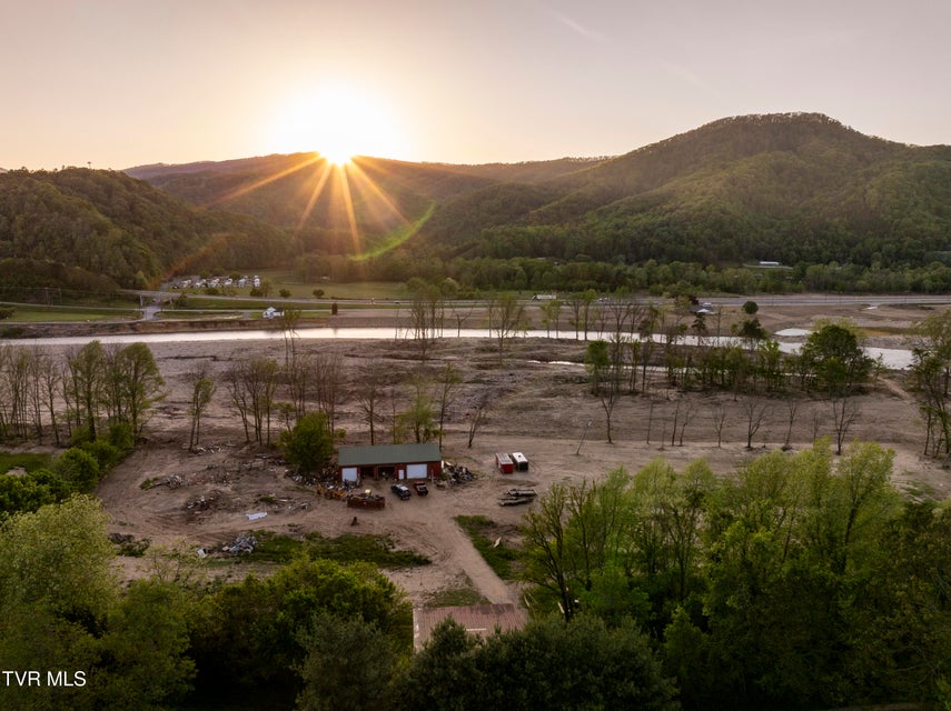 Photo #10: 701 Bailey Lane