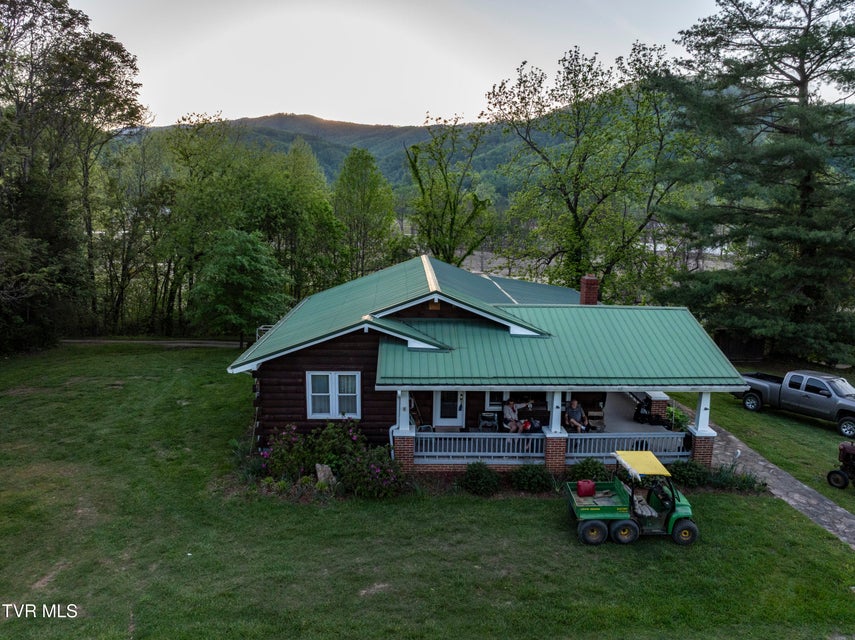 Photo #20: 701 Bailey Lane