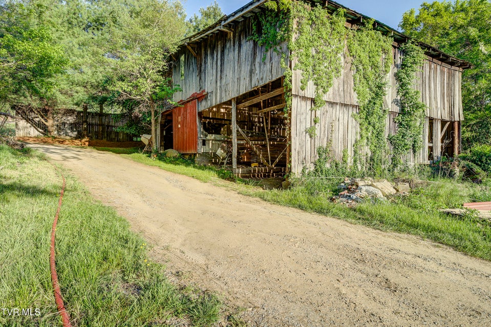 Photo #35: 701 Bailey Lane