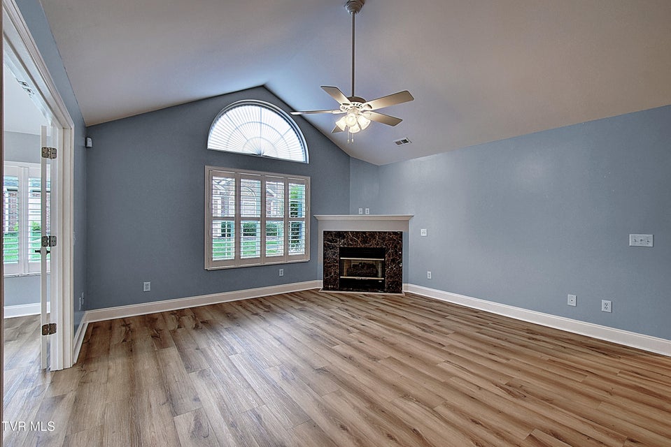 Photo #9: 152 Avonlea Place