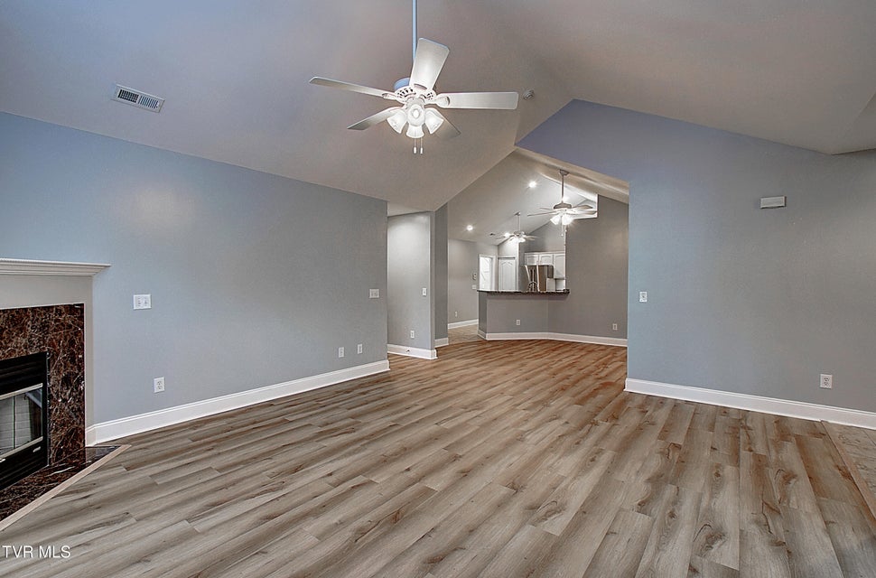 Photo #12: 152 Avonlea Place