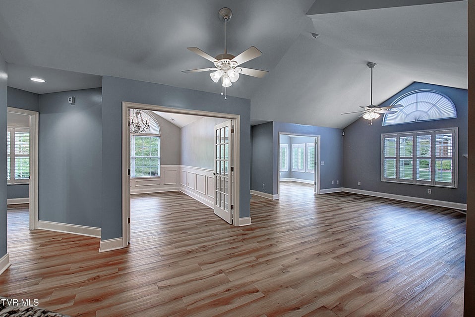 Photo #19: 152 Avonlea Place