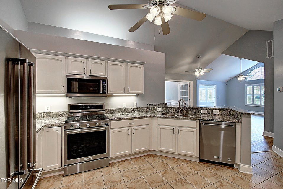 Photo #22: 152 Avonlea Place