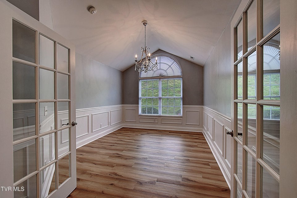 Photo #25: 152 Avonlea Place