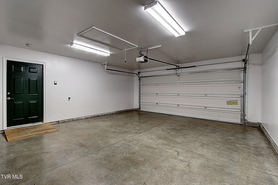 Photo #39: 152 Avonlea Place