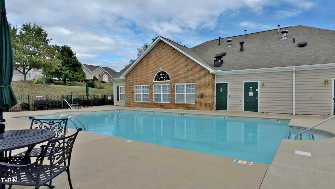 Photo #40: 152 Avonlea Place