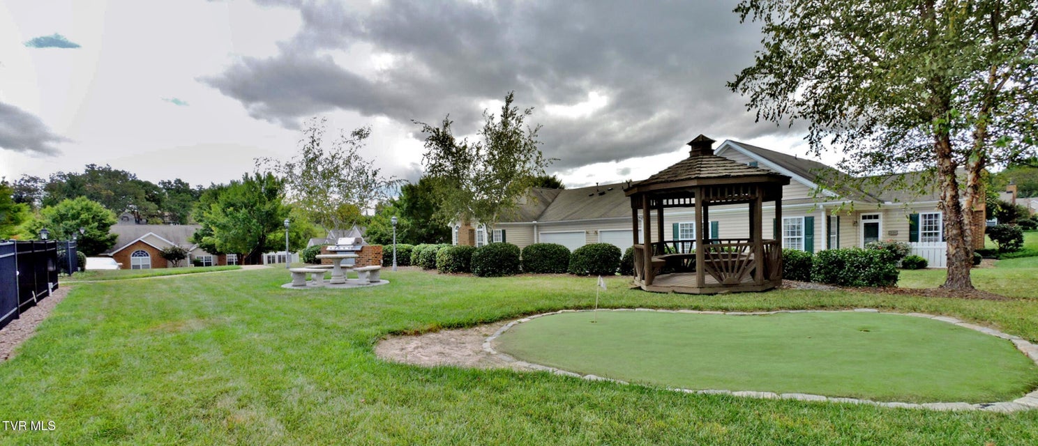 Photo #42: 152 Avonlea Place