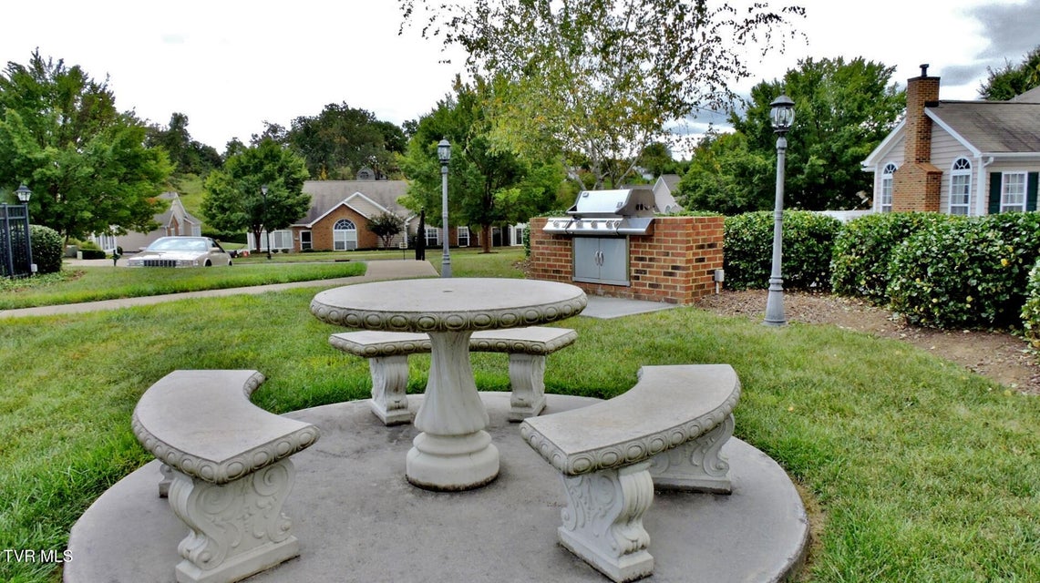 Photo #46: 152 Avonlea Place