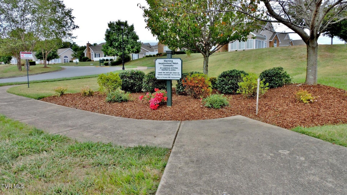 Photo #55: 152 Avonlea Place
