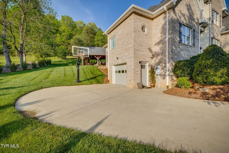 Photo #36: 106 Stone Ridge Court