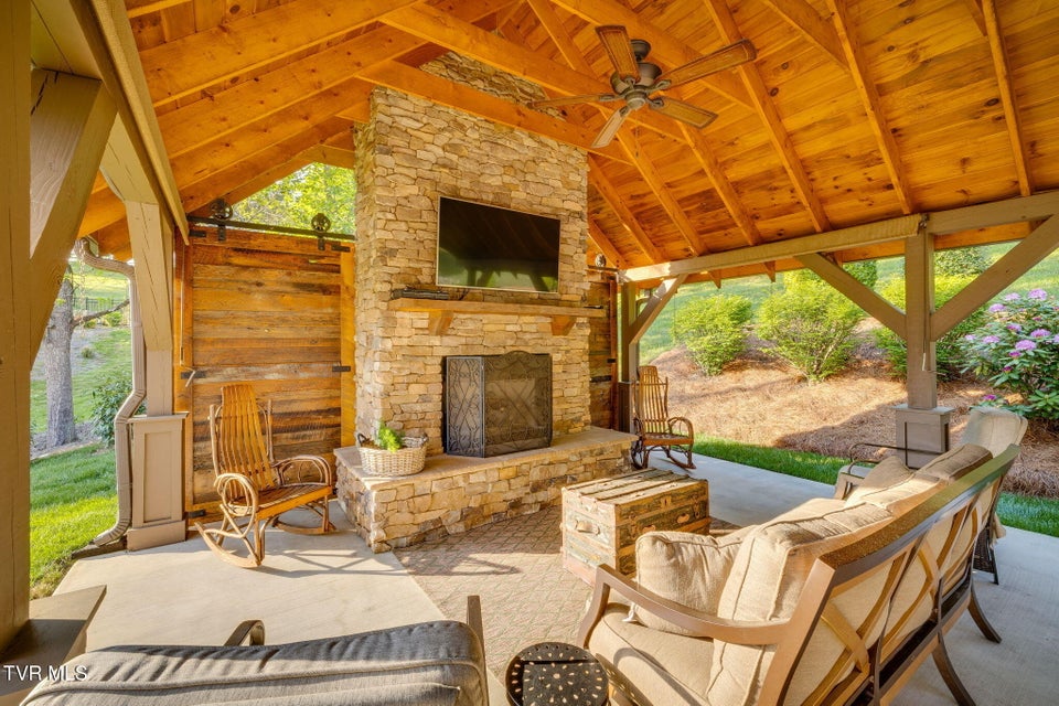 Photo #37: 106 Stone Ridge Court