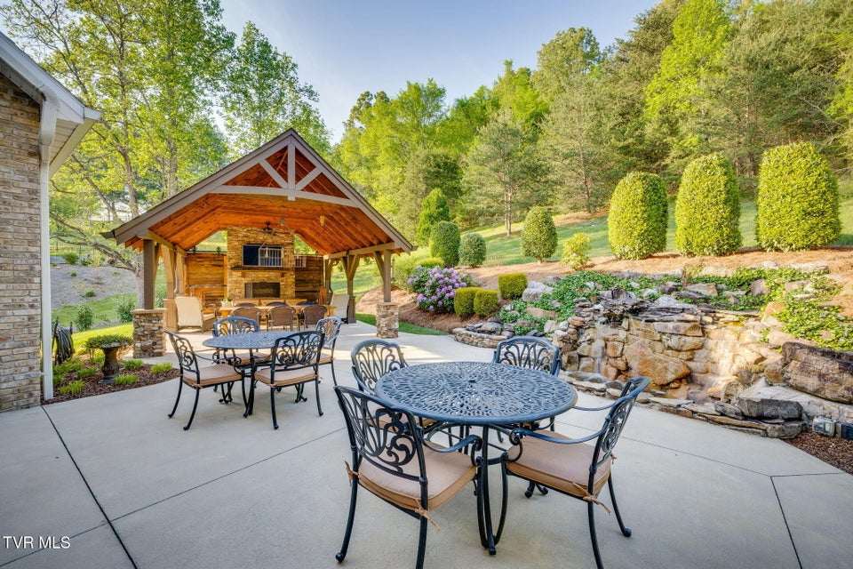 Photo #43: 106 Stone Ridge Court