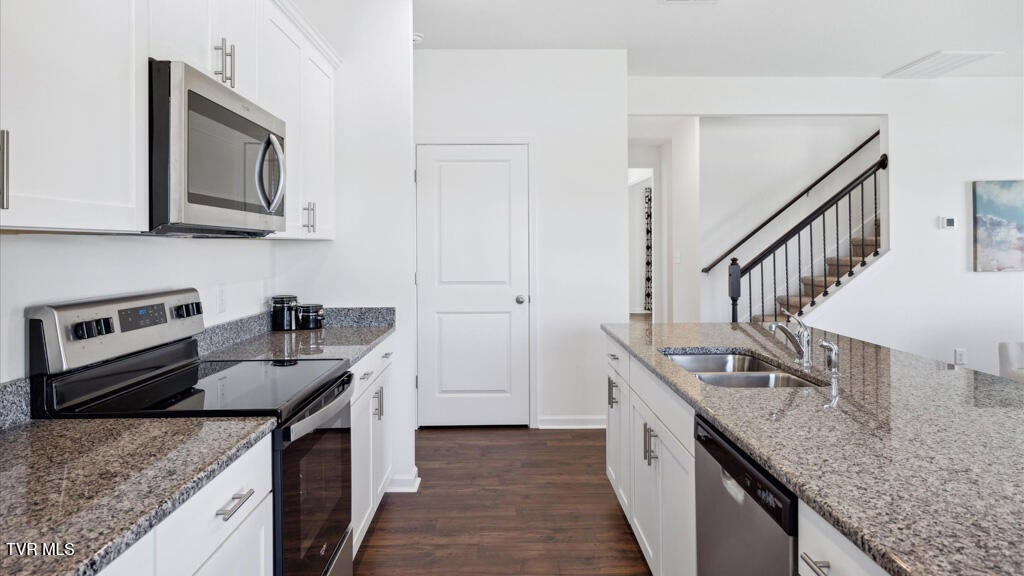 Photo #3: 804 Pinhoti Street 