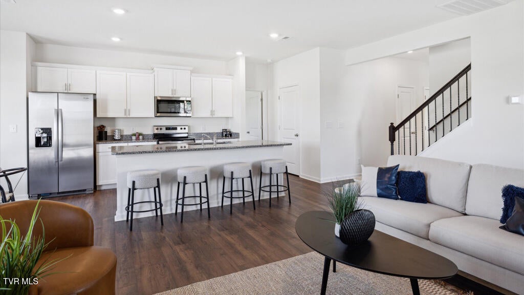 Photo #5: 804 Pinhoti Street 