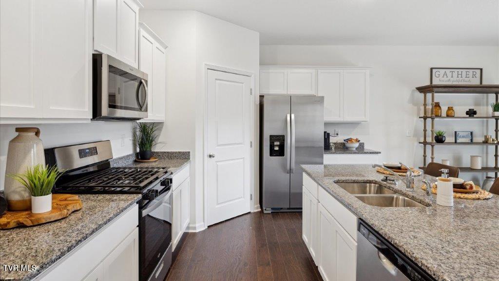 Photo #3: 812 Pinhoti Street 