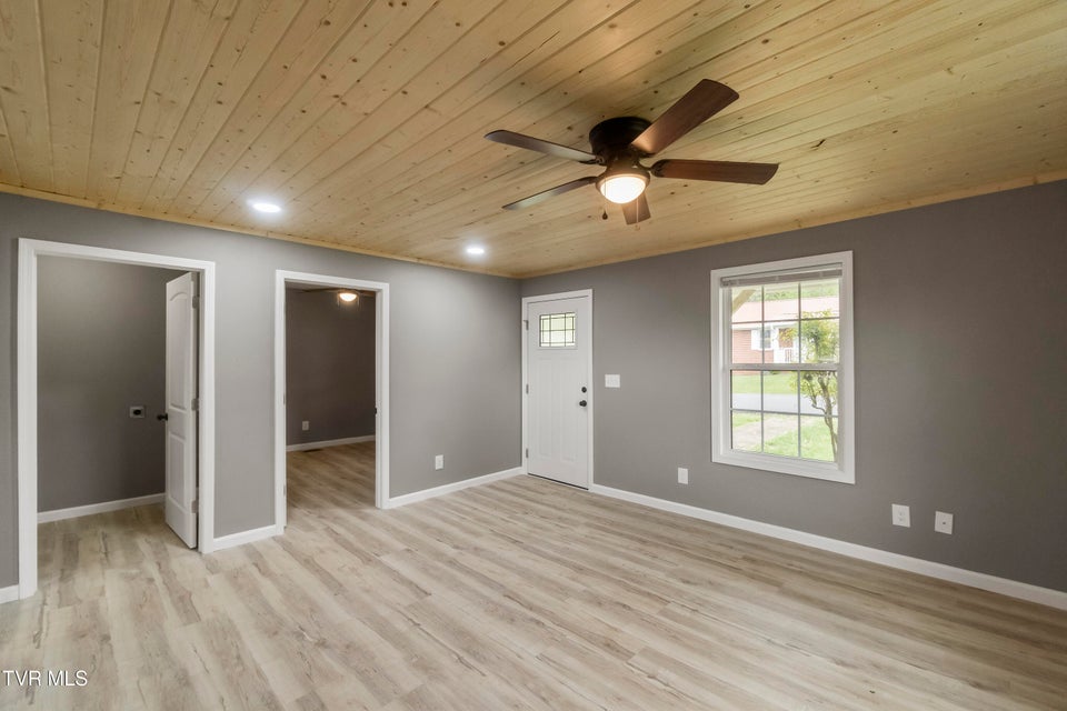 Photo #3: 322 Cypress Street