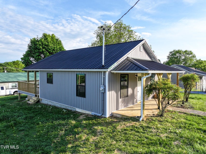 Photo #41: 322 Cypress Street