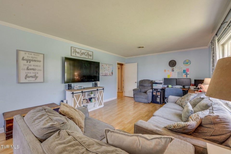 Photo #8: 112 Mayor Avenue