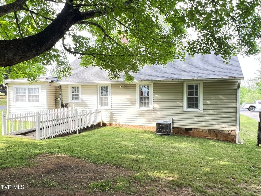 Photo #3: 227 Mineral Street