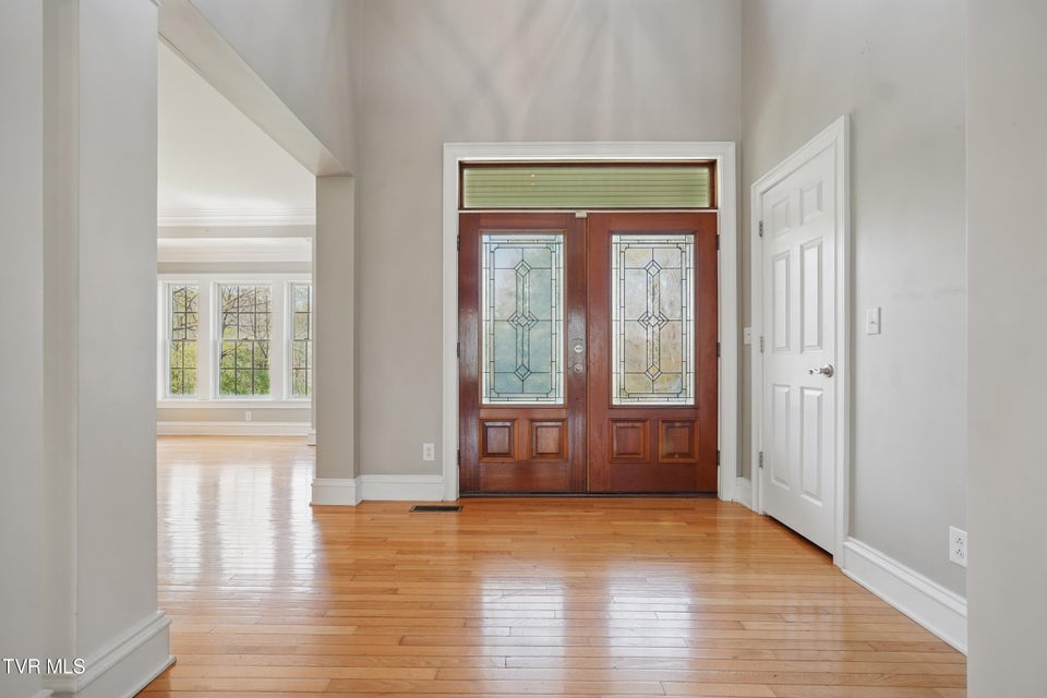Photo #2: 500 Ridge Avenue