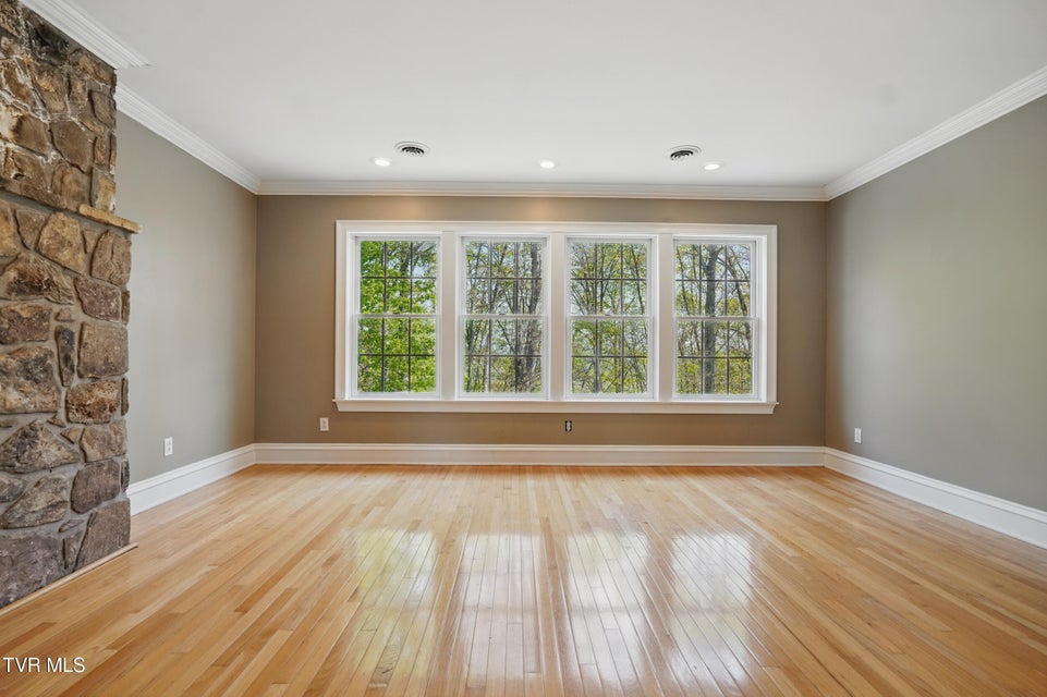 Photo #39: 500 Ridge Avenue