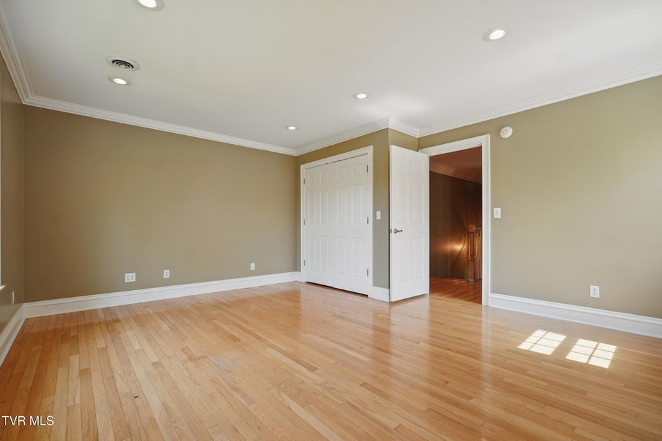 Photo #46: 500 Ridge Avenue