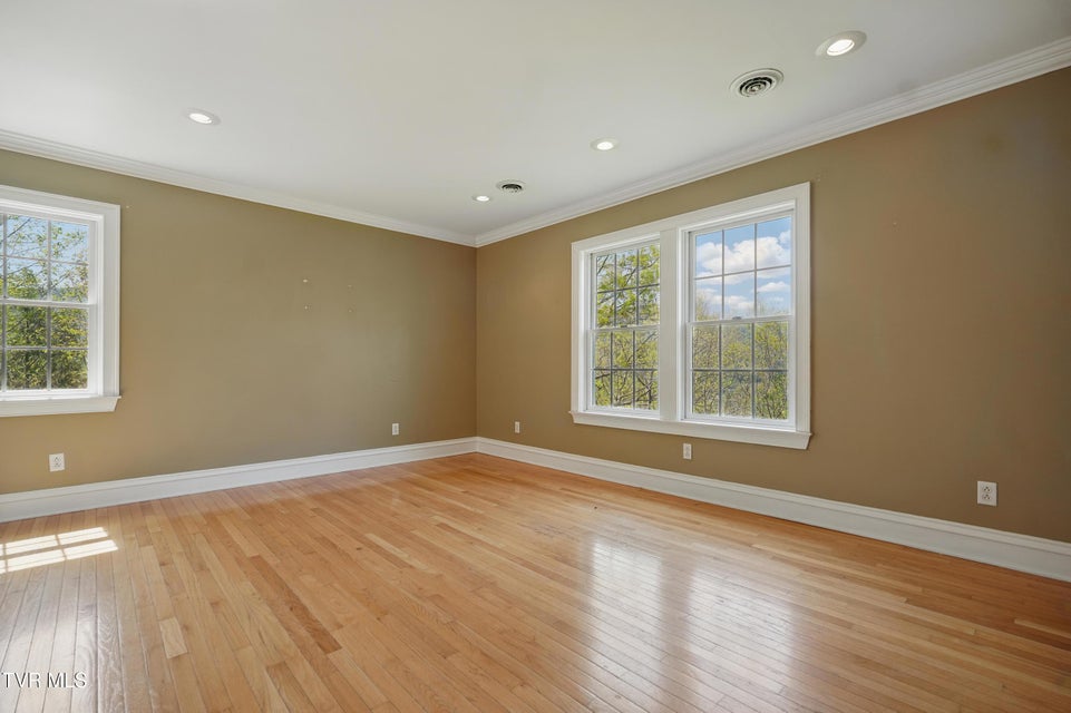 Photo #47: 500 Ridge Avenue