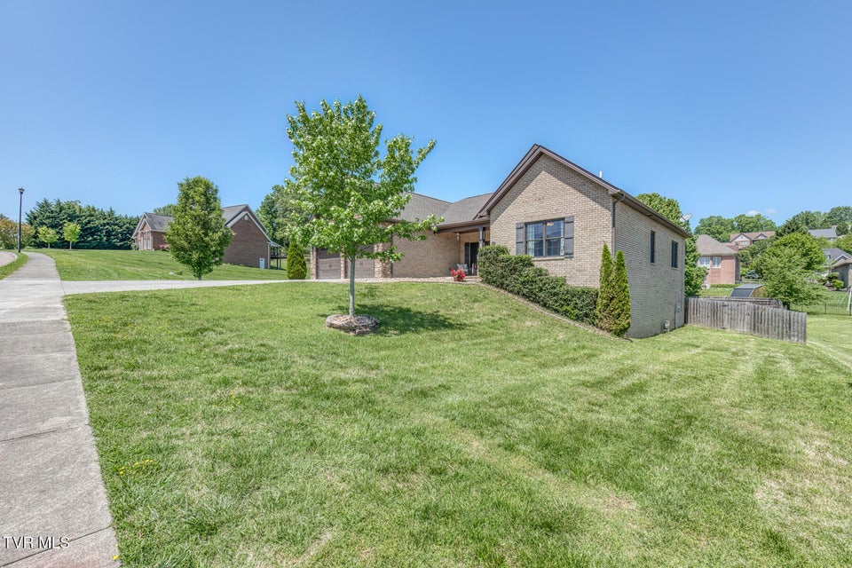 Photo #3: 1008 Bellingham Drive