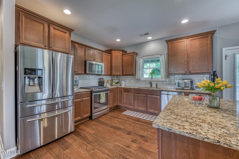 Photo #13: 1008 Bellingham Drive