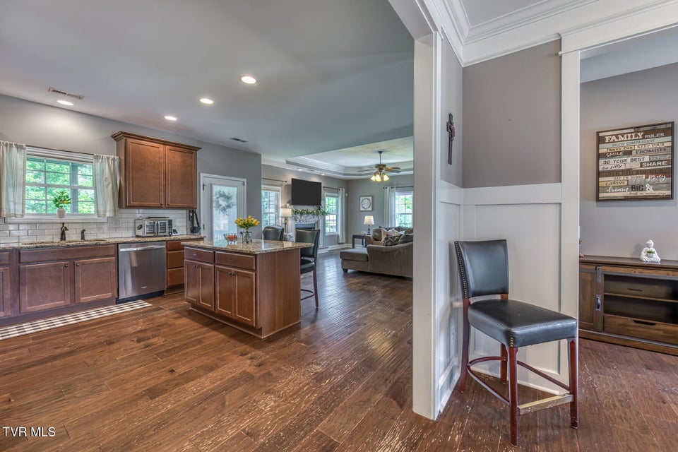 Photo #14: 1008 Bellingham Drive